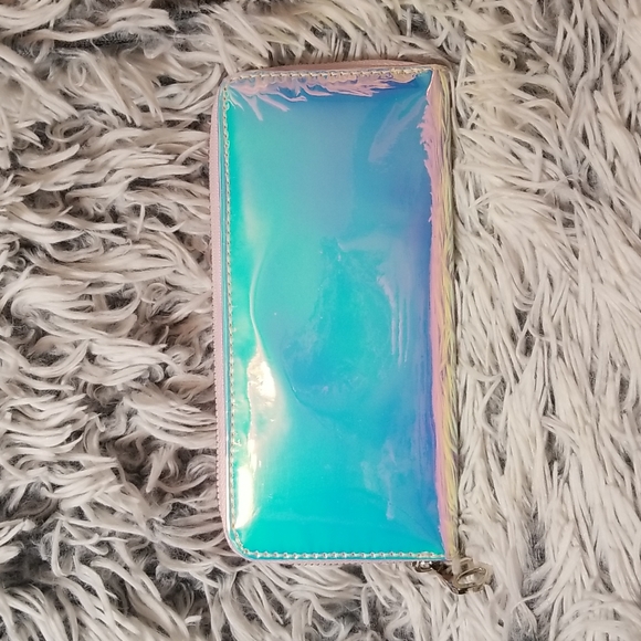 Holographic Wallet - Picture 1 of 15